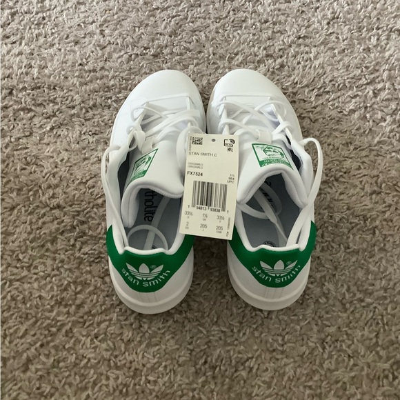 🔥🔥HOST PIC🔥🔥 Adidas White and Green Sneakers Low-Top Casual FX7524 - Picture 3 of 14